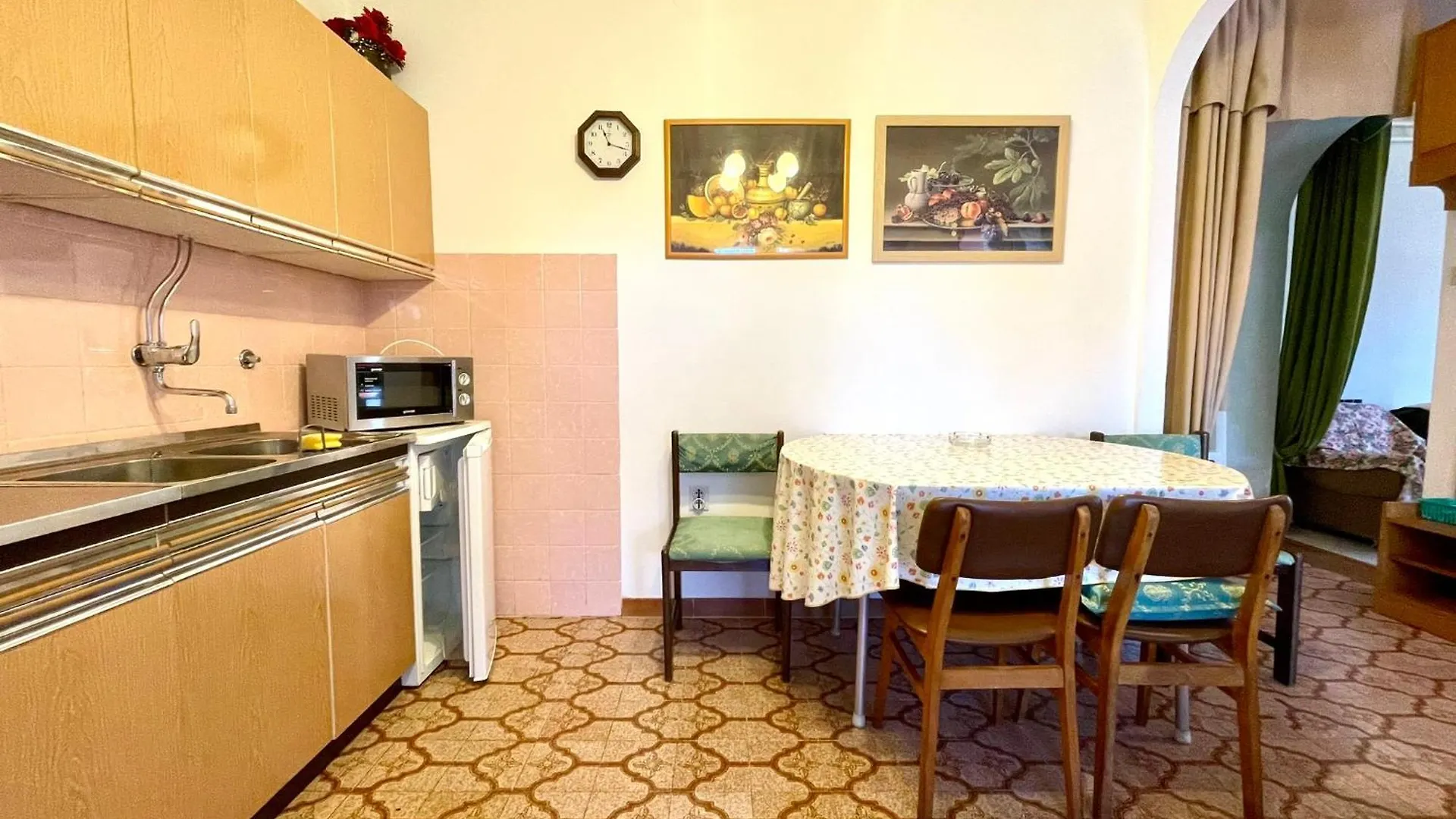 Apartments Silvana 乌马格